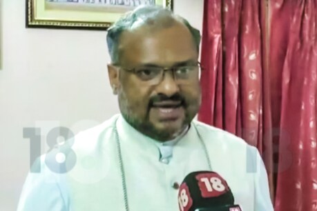 കന്യാസ്ത്രീയെ പീഡിപ്പിച്ച കേസ്; ഫ്രാങ്കോ മുളയ്ക്കലിനെതിരായ കുറ്റപത്രം കോടതി സ്വീകരിച്ചു കന്യാസ്ത്രീയെ പീഡിപ്പിച്ച കേസ്; ഫ്രാങ്കോ മുളയ്ക്കലിനെതിരായ കുറ്റപത്രം കോടതി സ്വീകരിച്ചു