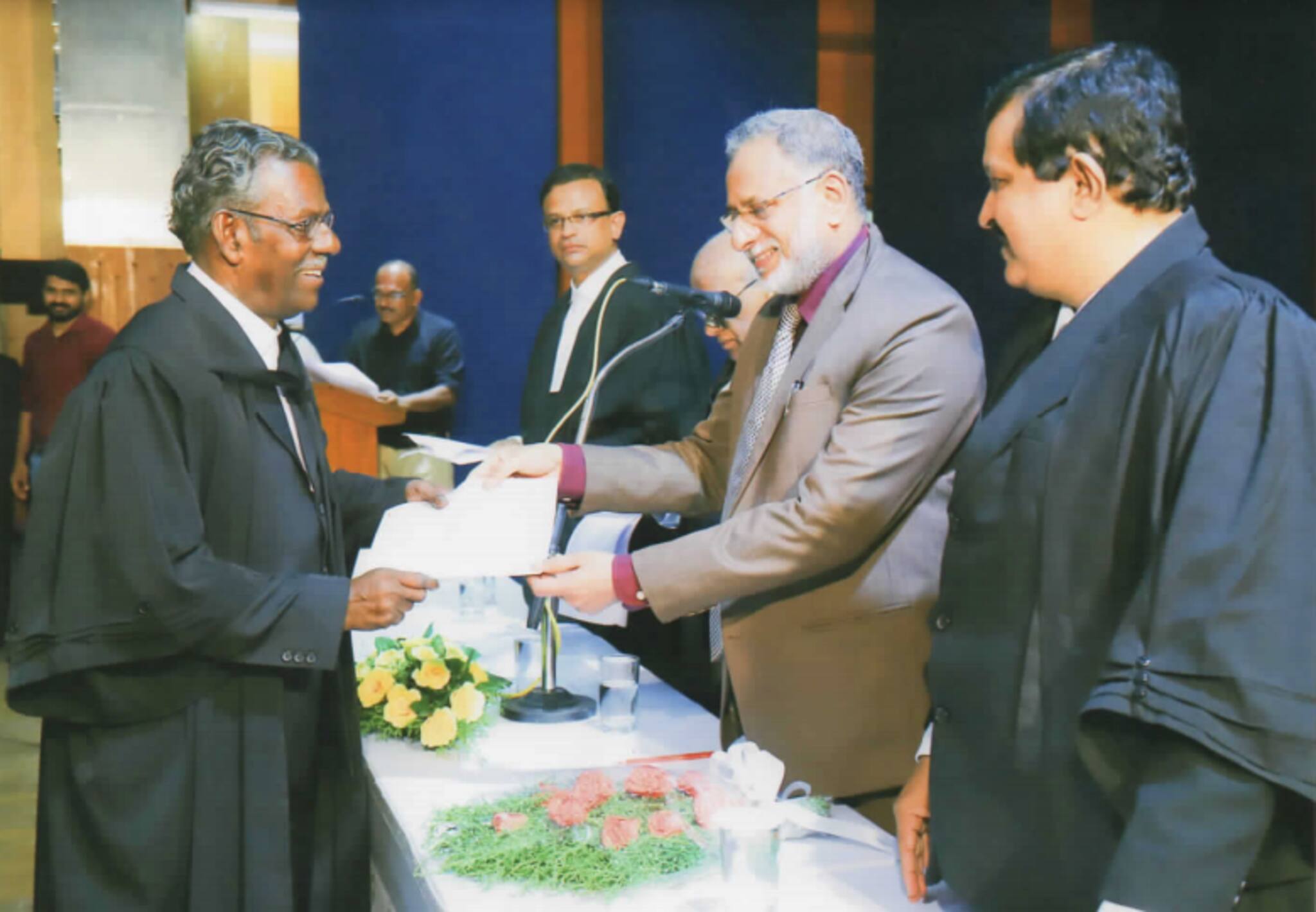 ഇനി സഹദേവൻ വക്കീൽ; 73-ാം വയസിൽ നിശ്ചയദാർഢ്യത്തിന്‍റെ വിജയം