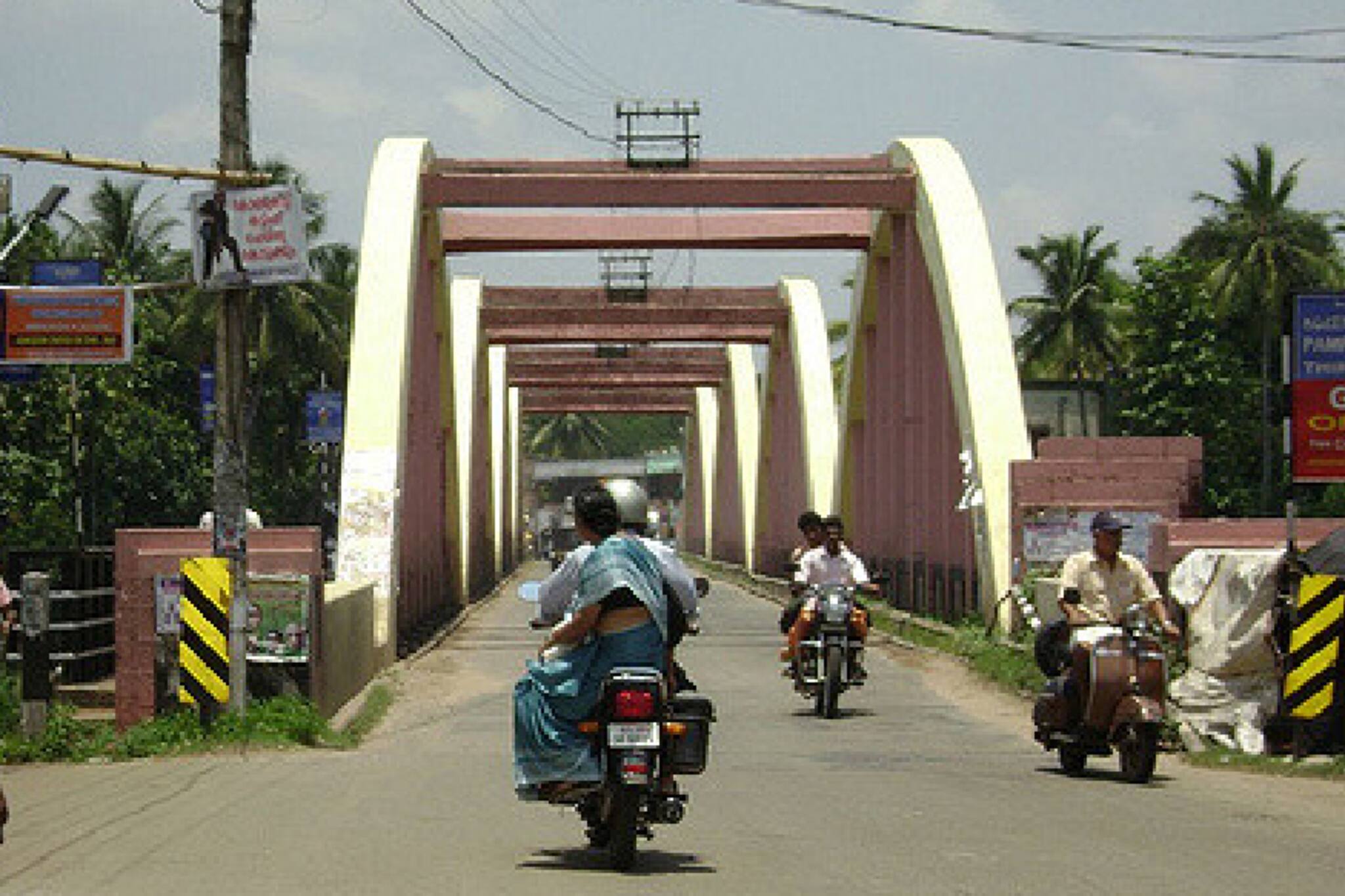 കോഴഞ്ചേരി പാലത്തിന്റെ അടിത്തറയില്‍ വിള്ളല്‍