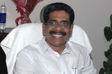 'തോറ്റയാള്ക്ക് കാബിനറ്റ് പദവി കേട്ടുകേള്വിയില്ലാത്ത കാര്യം; പ്രളയ സെസ് പിരിക്കുന്നത് ധൂര്ത്തടിക്കാൻ': മുല്ലപ്പള്ളി 'തോറ്റയാള്ക്ക് കാബിനറ്റ് പദവി കേട്ടുകേള്വിയില്ലാത്ത കാര്യം; പ്രളയ സെസ് പിരിക്കുന്നത് ധൂര്ത്തടിക്കാൻ': മുല്ലപ്പള്ളി