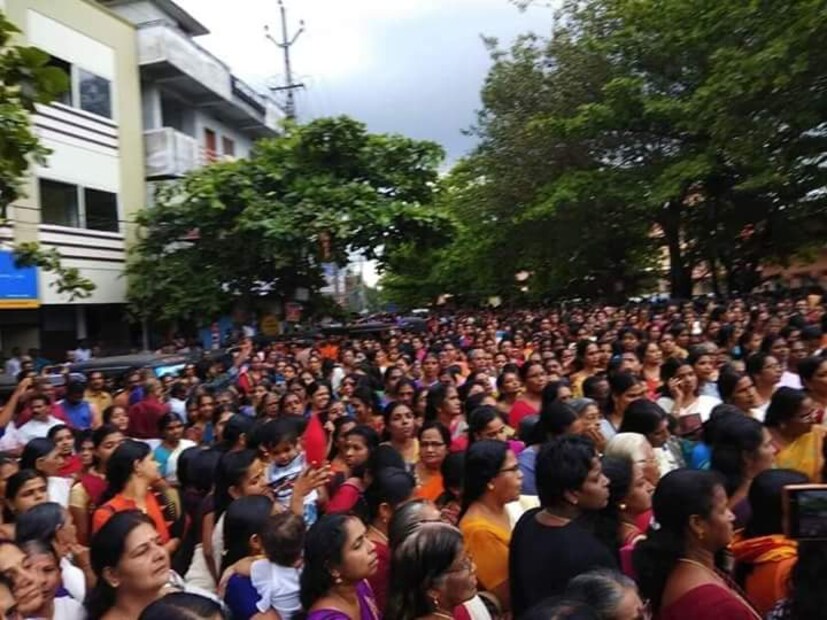  വിവിധ മതസ്ഥരിൽപ്പെട്ടവരും പ്രതിഷേധത്തിൽ പങ്കുകൊണ്ടു.