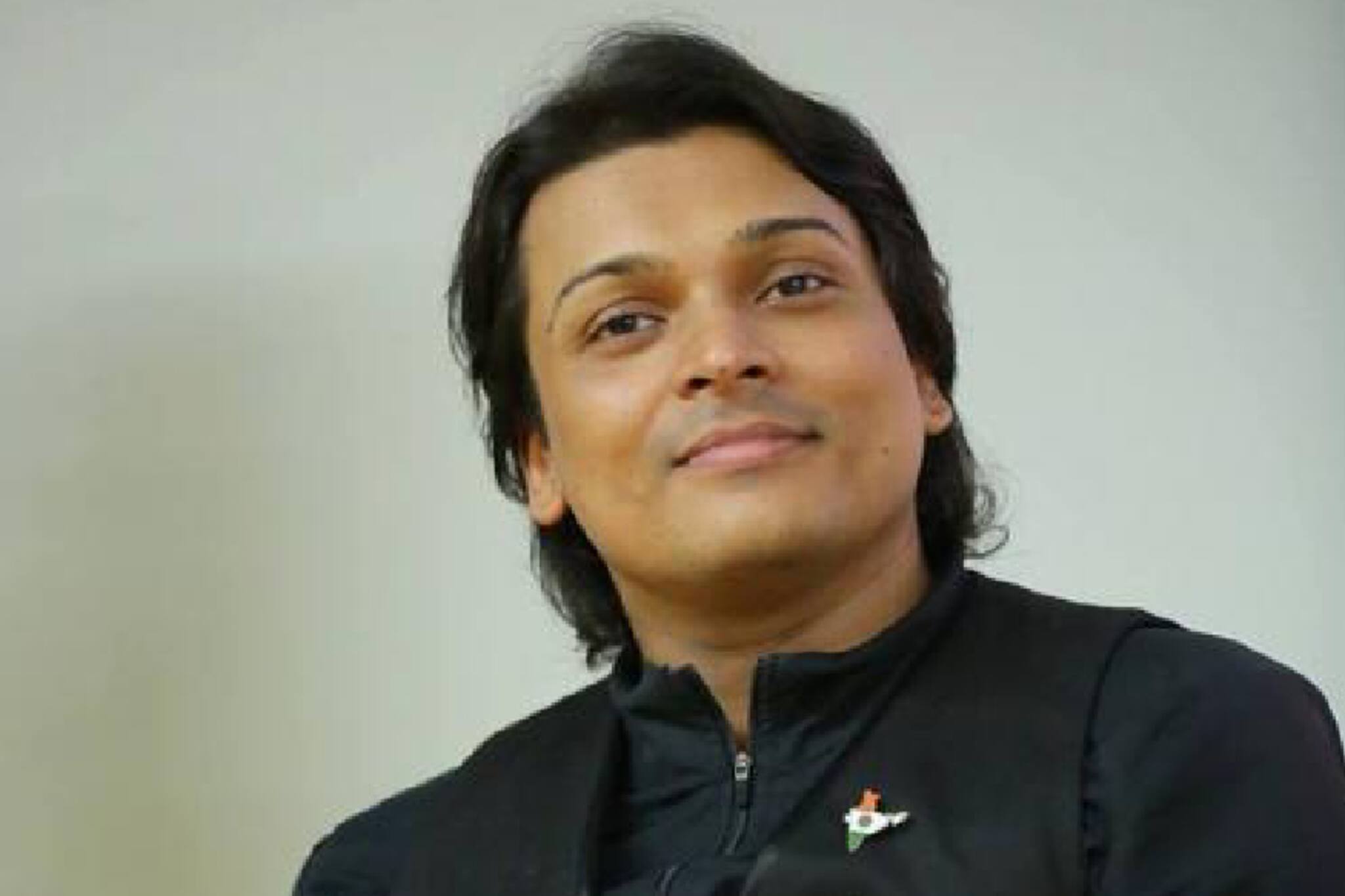 'രാഹുല്‍ വേണ്ട'; വിമാനത്താവളത്തില്‍ രാഹുല്‍ ഈശ്വറിനെ വിലവെക്കാതെ പ്രതിഷേധക്കാര്‍