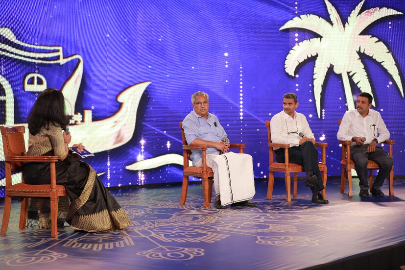  ഓപ്പർച്യൂണിറ്റി ഫോർ ക്രിയേറ്റിങ് എ ന്യൂ കേരള എന്ന സെഷനിൽ ബിനോയ് വിശ്വം, ജെയിംസ് ജോസഫ്, പ്രശാന്ത് നായർ എന്നിവർ. ന്യൂസ് 18 കേരളം അസിസ്റ്റന്‍റ് ന്യൂസ് എഡിറ്റർ അപർണ മോഡറേറ്ററായിരുന്നു.