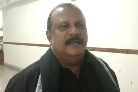 'എഴുതിയിട്ടോളൂ...കെ സുരേന്ദ്രൻ 75000 വോട്ടിന് ജയിക്കും': പി സി ജോർജ് 'എഴുതിയിട്ടോളൂ...കെ സുരേന്ദ്രൻ 75000 വോട്ടിന് ജയിക്കും': പി സി ജോർജ്