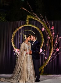 പ്രിയങ്കയുടെ വിവാഹ സൽക്കാരത്തിന് പ്രധാനമന്ത്രിയും പ്രിയങ്കയുടെ വിവാഹ സൽക്കാരത്തിന് പ്രധാനമന്ത്രിയും