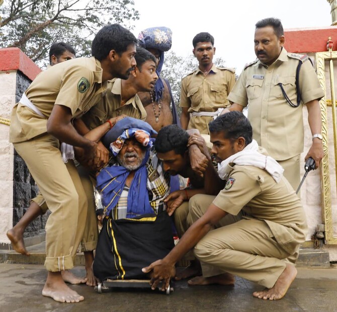  ദിവസവും നിരവധി ഭക്തരാണ് സന്നിധാനത്ത് എത്തുന്നത്