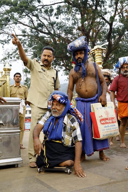  പൊലീസ് വഴി കാട്ടിയായപ്പോൾ