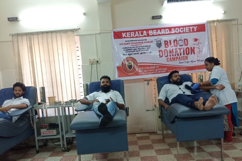  ഭക്ഷണ വിതരണം, രക്തദാനക്യാമ്പ് തുടങ്ങിയ പരിപാടികളായിരുന്നു നോഷേവ് നവംബറിന്റെ ഭഗമായി താടിക്കാർ നടത്തിയത്
