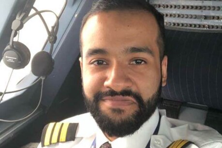 കണ്ണൂരില് ആദ്യ വിമാനമിറക്കിയത് അച്ഛന്, ഉദ്ഘാടന ദിനത്തില് മകനും കണ്ണൂരില് ആദ്യ വിമാനമിറക്കിയത് അച്ഛന്, ഉദ്ഘാടന ദിനത്തില് മകനും
