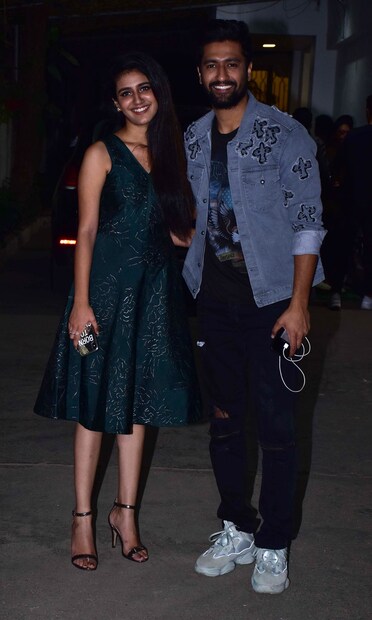  വിക്കി കൗശാൽ, പ്രിയ വാര്യർ