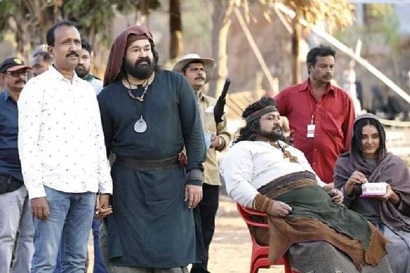  മലയാള സിനിമയിൽ ഇന്നേവരെ കണ്ടിട്ടില്ലാത്ത സാങ്കേതികവിദ്യകളുടെ അകമ്പടിയോടെയാണ് ചിത്രം ഒരുക്കുന്നതെന്നും മോഹൻലാൽ വ്യക്തമാക്കി. മണിചിത്രത്താഴ്, വാനപ്രസ്ഥം, ഇരുവർ, ലൂസിഫർ എന്നിവയിലേത് പോലെ തനിക്ക് ഏറെ പ്രതീക്ഷ നൽകുന്ന കഥാപാത്രമാണിതെന്നും അദ്ദേഹം പറഞ്ഞു.
