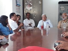 പ്രകാശ് രാജ് കർണാടക CPM സംസ്ഥാനകമ്മിറ്റി ഓഫീസിൽ: ലോക്സഭയിലെക്ക് മൽസരിക്കും