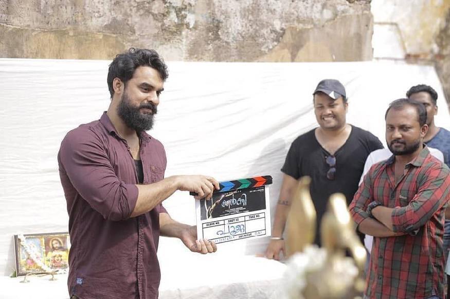പ്രവീൺ പ്രഭാരം സംവിധാനം ചെയ്യുന്ന ചിത്രം നിർമ്മിക്കുന്നത് പ്രശോഭ് കൃഷ്ണയും, സുവിൻ കെ. വർക്കിയും ചേർന്നാണ് പ്രവീൺ പ്രഭാരം സംവിധാനം ചെയ്യുന്ന ചിത്രം നിർമ്മിക്കുന്നത് പ്രശോഭ് കൃഷ്ണയും, സുവിൻ കെ. വർക്കിയും ചേർന്നാണ്
