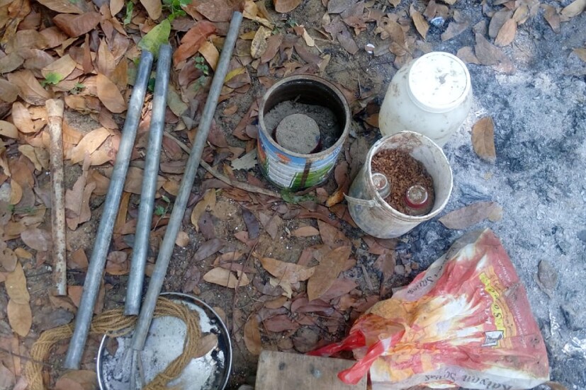  ലോക് സഭ തെരഞ്ഞെടുപ്പുമായി ബന്ധപ്പെട്ട് വരും ദിവസങ്ങളിലും റെയ്ഡ് തുടരുമെന്ന് വളപട്ടണം പോലീസ് അറിയിച്ചു.