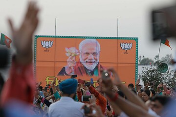 നരേന്ദ്ര മോദിയുടെ റാലികളിൽ താരമായി 'നമോ രഥ്'
