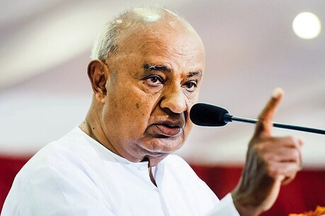 'ബിജെപിയെ തടയാൻ കോൺഗ്രസിന് പിന്നിൽ അണിനിരക്കണം'; പ്രാദേശിക പാർട്ടികളോട് എച്ച്.ഡി ദേവഗൗഡ 'ബിജെപിയെ തടയാൻ കോൺഗ്രസിന് പിന്നിൽ അണിനിരക്കണം'; പ്രാദേശിക പാർട്ടികളോട് എച്ച്.ഡി ദേവഗൗഡ