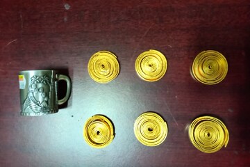 നെടുമ്പാശ്ശേരി വീണ്ടും സ്വർണഖനി: രണ്ടു യാത്രക്കാരിൽ നിന്ന് 40 ലക്ഷം രൂപയുടെ സ്വർണം പിടിച്ചു നെടുമ്പാശ്ശേരി വീണ്ടും സ്വർണഖനി: രണ്ടു യാത്രക്കാരിൽ നിന്ന് 40 ലക്ഷം രൂപയുടെ സ്വർണം പിടിച്ചു