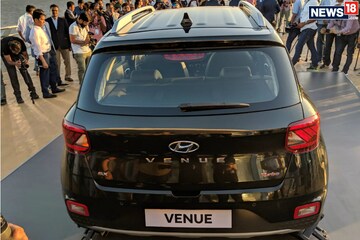 ഹ്യൂണ്ടായിയുടെ ആ‍ഡംബര എസ്‌‌യുവി 'വെന്യു'