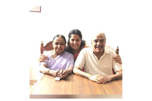 nisha jose with km mani