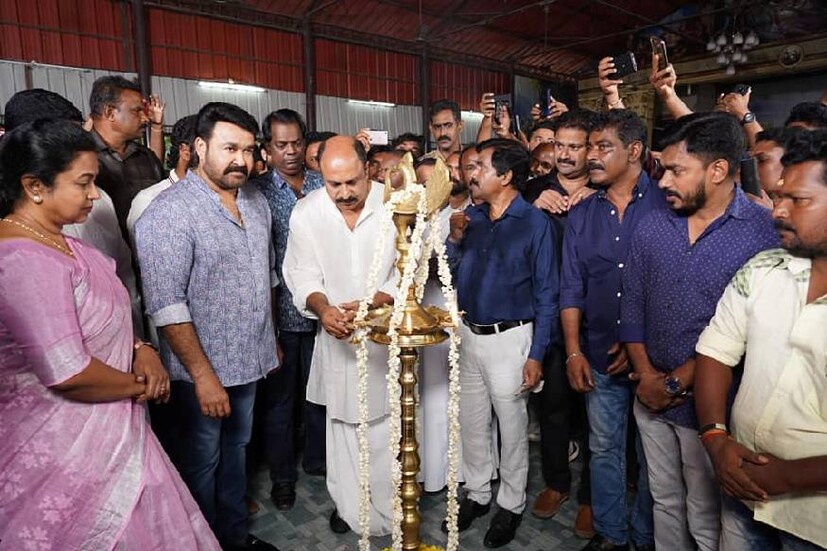  കൊച്ചിയും തൃശൂരുമാണ് ചിത്രത്തിന്റെ പ്രധാന ലൊക്കേഷനുകൾ. നടി ഹണി റോസാണ് ഇട്ടിമാണിയിലെ മോഹൻലാലിന്റെ നായിക. ഹരീഷ് കണാരൻ, ധർമജൻ ബോൾഗാട്ടി എന്നിവരും ചിത്രത്തിൽ ഉണ്ട്. ശക്തമായൊരു കഥാപാത്രമായി രാധിക ശരത്കുമാറും എത്തുന്നുണ്ടെന്നാണ് വിവരം. ഷാജി കുമാർ ആണ് ചിത്രത്തിന്റെ ഛായാഗ്രാഹകൻ.
