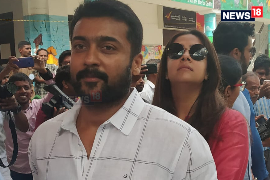 'ഇതു കുടുംബ കാര്യം'; സൂര്യയും ജ്യോതികയും കാർത്തിയും ഒരുമിച്ചെത്തി വോട്ട് ചെയ്തു