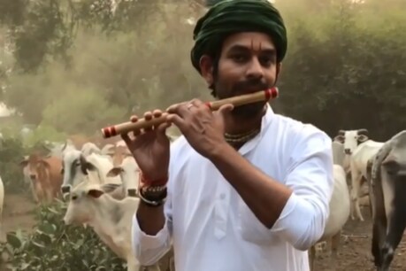ബിഹാറിൽ ലാലുവിന്റെ മക്കൾ രണ്ടുവഴിക്ക്; പുതിയ പാർട്ടിയുമായി മൂത്തമകൻ തേജ് പ്രതാപ് ബിഹാറിൽ ലാലുവിന്റെ മക്കൾ രണ്ടുവഴിക്ക്; പുതിയ പാർട്ടിയുമായി മൂത്തമകൻ തേജ് പ്രതാപ്