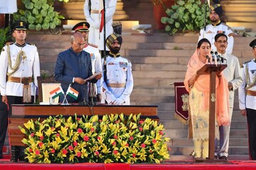 മോദി മന്ത്രിസഭയിൽ കാബിനറ്റ് റാങ്കുള്ള വനിതാമന്ത്രി ഹർസിമ്രത് കൗർ ബാദലിനെക്കുറിച്ച് ഇക്കാര്യങ്ങൾ അറിയണം