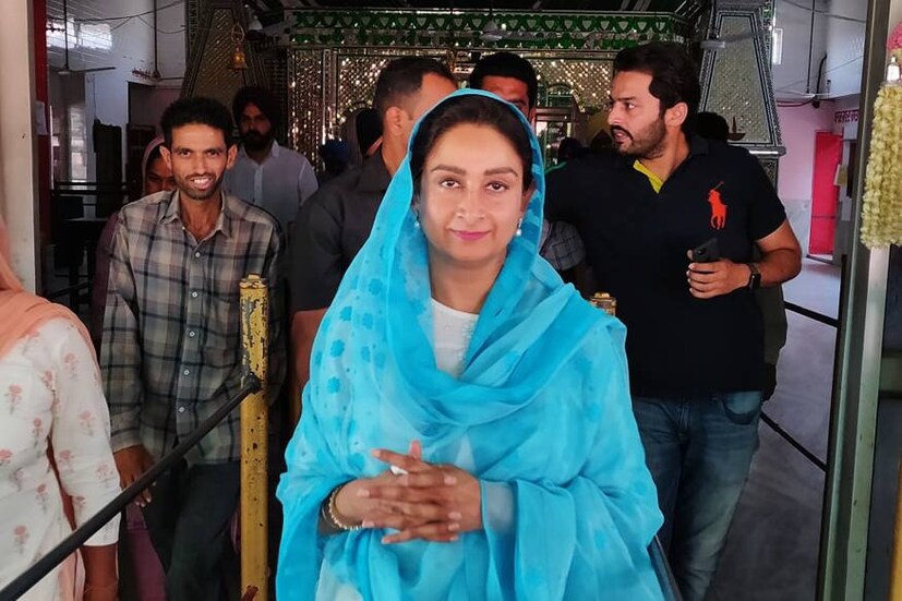  ഭക്ഷ്യസംസ്കരണ വകുപ്പിന്‍റെ ചുമതലയാണ് ഹർസിമ്രത് കൗർ ബാദലിന്. പഞ്ചാബിലെ ഭട്ടിണ്ടയിൽ നിന്നാണ് ഇവർ ജയിച്ചത്. ഒന്നാം മോദി സർക്കാരിലും ഇവർ അംഗമായിരുന്നു.