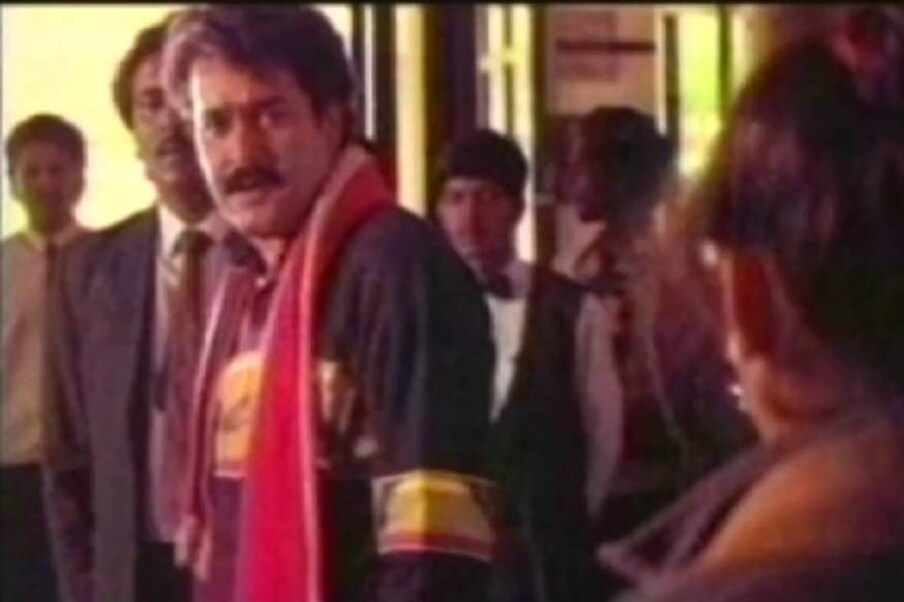  1991ൽ റിലീസ് ആയ മോഹൻലാൽ നായകനായ കിലുക്കം മലയാളത്തിലെ ആദ്യ അഞ്ചു കോടി ചിത്രമായിരുന്നു. സംവിധാനം പ്രിയദർശൻ