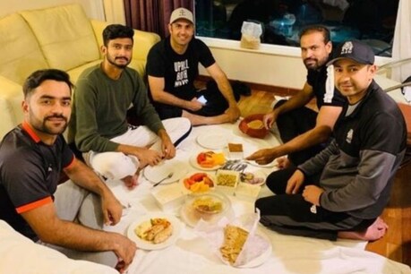 മത്സരച്ചൂടിനിടയിലും വ്രതമെടുത്ത്; വൈറലായി ഹൈദരാബാദ് താരങ്ങളുടെ നോമ്പുതുറ ചിത്രം മത്സരച്ചൂടിനിടയിലും വ്രതമെടുത്ത്; വൈറലായി ഹൈദരാബാദ് താരങ്ങളുടെ നോമ്പുതുറ ചിത്രം