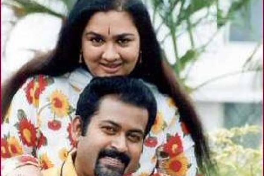  എട്ട് വർഷത്തെ ദാമ്പത്യ ജീവിതം അവസാനിപ്പിച്ച് ഉർവശിയും മനോജ്. കെ. ജയനും 2008ൽ വേർപിരിഞ്ഞു. ശേഷം 2011ൽ മനോജ് ആശയെ വിവാഹം കഴിച്ചു. 2013ൽ ശിവപ്രസാദിനെ ഉർവശി വിവാഹം ചെയ്തു.