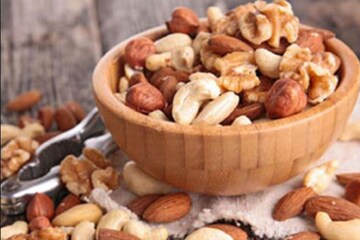 വാൾനട്ട് ശീലമാക്കു ഹൃദയരോഗങ്ങളെ പ്രതിരോധിക്കാം വാൾനട്ട് ശീലമാക്കു ഹൃദയരോഗങ്ങളെ പ്രതിരോധിക്കാം