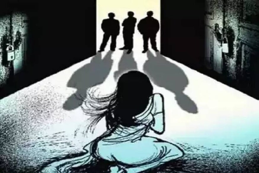  പെണ്‍കുട്ടിയുടെ പരാതിയുടെ അടിസ്ഥാനത്തില്‍ കേസ് രജിസ്റ്റര്‍ ചെയ്തിട്ടുണ്ടെന്നും ന്യൂനപക്ഷസമുദായത്തിന്റെ കേസുകള്‍ കൈകാര്യം ചെയ്യുന്ന സെല്ലിലേക്ക് കേസ് കൈമാറിയിട്ടുണ്ടെന്നും റ്റേഷന്‍ ഹൗസ് ഓഫിസര്‍ഗിരിധര്‍ സിങ് അറിയിച്ചു.