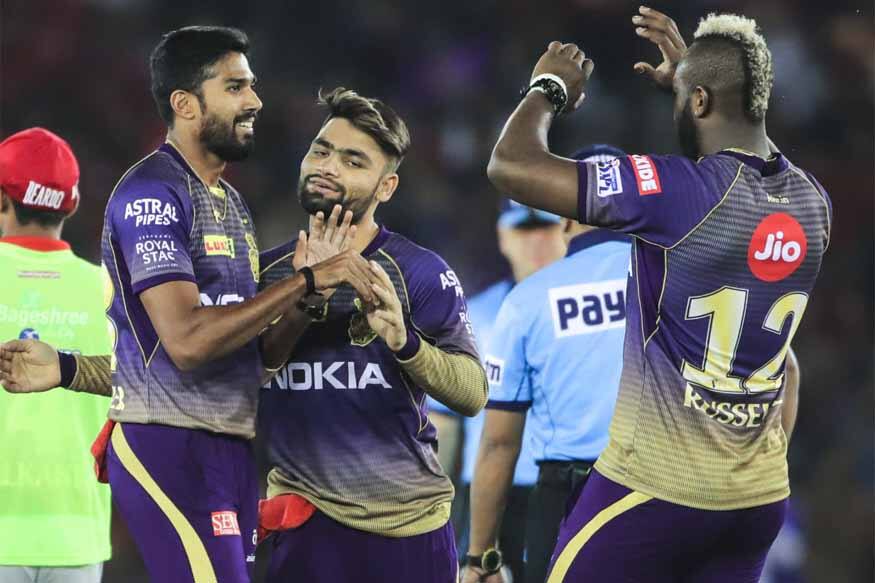 മൊഹാലി: കിങ്സ് ഇലവന് പഞ്ചാബിനെ ഏഴു വിക്കറ്റിന് തോല്പ്പിച്ച് കൊൽക്കത്ത നൈറ്റ് റൈഡേഴ്സ് പ്ലേ ഓഫ് സാധ്യത നിലനിര്ത്തി. 184 റണ്സ് വിജയലക്ഷ്യവുമായി ഇറങ്ങിയ കൊല്ക്കത്ത 12 പന്ത് ബാക്കിനില്ക്കെ 3 വിക്കറ്റ് നഷ്ടത്തില് ലക്ഷ്യം കണ്ടു. ഇതോടെ കൊല്ക്കത്തക്ക് 13 മത്സരങ്ങളില് 12 പോയിന്റായി. മൊഹാലി: കിങ്സ് ഇലവന് പഞ്ചാബിനെ ഏഴു വിക്കറ്റിന് തോല്പ്പിച്ച് കൊൽക്കത്ത നൈറ്റ് റൈഡേഴ്സ് പ്ലേ ഓഫ് സാധ്യത നിലനിര്ത്തി. 184 റണ്സ് വിജയലക്ഷ്യവുമായി ഇറങ്ങിയ കൊല്ക്കത്ത 12 പന്ത് ബാക്കിനില്ക്കെ 3 വിക്കറ്റ് നഷ്ടത്തില് ലക്ഷ്യം കണ്ടു. ഇതോടെ കൊല്ക്കത്തക്ക് 13 മത്സരങ്ങളില് 12 പോയിന്റായി.