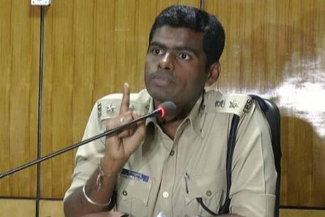 ബംഗളൂരു 'സിങ്കം' കാക്കി അഴിച്ചു; ഇനി കാവി അണിയുമെന്ന് അഭ്യൂഹം ബംഗളൂരു 'സിങ്കം' കാക്കി അഴിച്ചു; ഇനി കാവി അണിയുമെന്ന് അഭ്യൂഹം