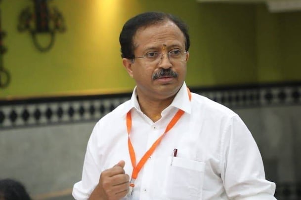 സംസ്ഥാനത്ത് നടക്കുന്ന വാക്‌സിന്‍ ചലഞ്ചിനെ പരിഹസിച്ച് കേന്ദ്രമന്ത്രി വി മുളീധരന്‍