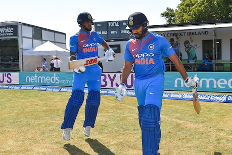 ICC World Cup 2019: ഇന്ത്യക്ക് ആദ്യ തിരിച്ചടി, ധവാന് വീണു; പിടിമുറുക്കാന് ദക്ഷിണാഫ്രിക്ക ICC World Cup 2019: ഇന്ത്യക്ക് ആദ്യ തിരിച്ചടി, ധവാന് വീണു; പിടിമുറുക്കാന് ദക്ഷിണാഫ്രിക്ക