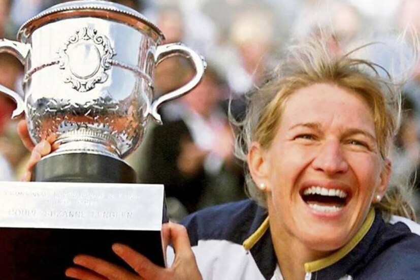  1982 മുതല്‍ 1999 വരെ ലോക ടെന്നീസ് അടക്കിവാണ വനിതാ താരമാണ് സ്റ്റെഫി ഗ്രാഫ്.