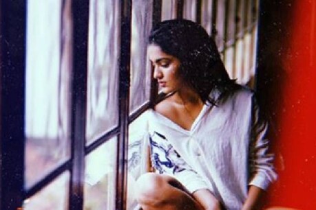 സാനിയ അയ്യപ്പൻ എങ്ങനെ ഫിറ്റ്നസ് നിലനിർത്തുന്നു? ഉത്തരം ഈ വീഡിയോ പറയും സാനിയ അയ്യപ്പൻ എങ്ങനെ ഫിറ്റ്നസ് നിലനിർത്തുന്നു? ഉത്തരം ഈ വീഡിയോ പറയും