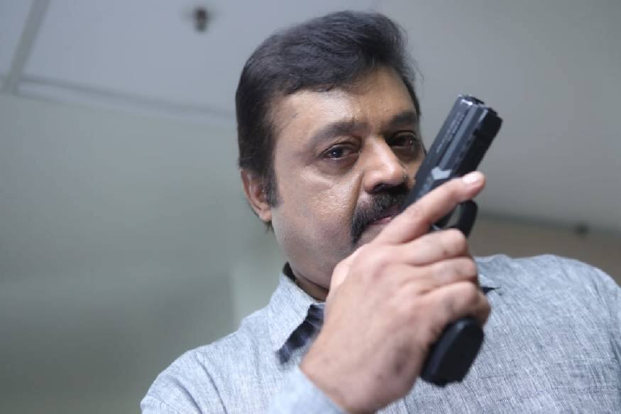 'ഐ' എന്ന ബ്രഹ്മാണ്ഡ ചിത്രത്തിന് ശേഷം സുരേഷ് ഗോപി അഭിനയിക്കുന്ന തമിഴ് ചിത്രമാണ് ബാബു യോഗേശ്വരൻ സംവിധാനം ചെയ്യുന്ന 'തമിഴരസൻ' 'ഐ' എന്ന ബ്രഹ്മാണ്ഡ ചിത്രത്തിന് ശേഷം സുരേഷ് ഗോപി അഭിനയിക്കുന്ന തമിഴ് ചിത്രമാണ് ബാബു യോഗേശ്വരൻ സംവിധാനം ചെയ്യുന്ന 'തമിഴരസൻ'