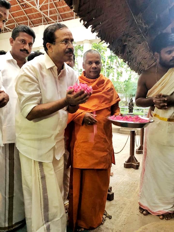  വയൽവാരം ഗുരുഭവനത്തിൽ കേന്ദ്രമന്ത്രി വി മുരളീധരൻ