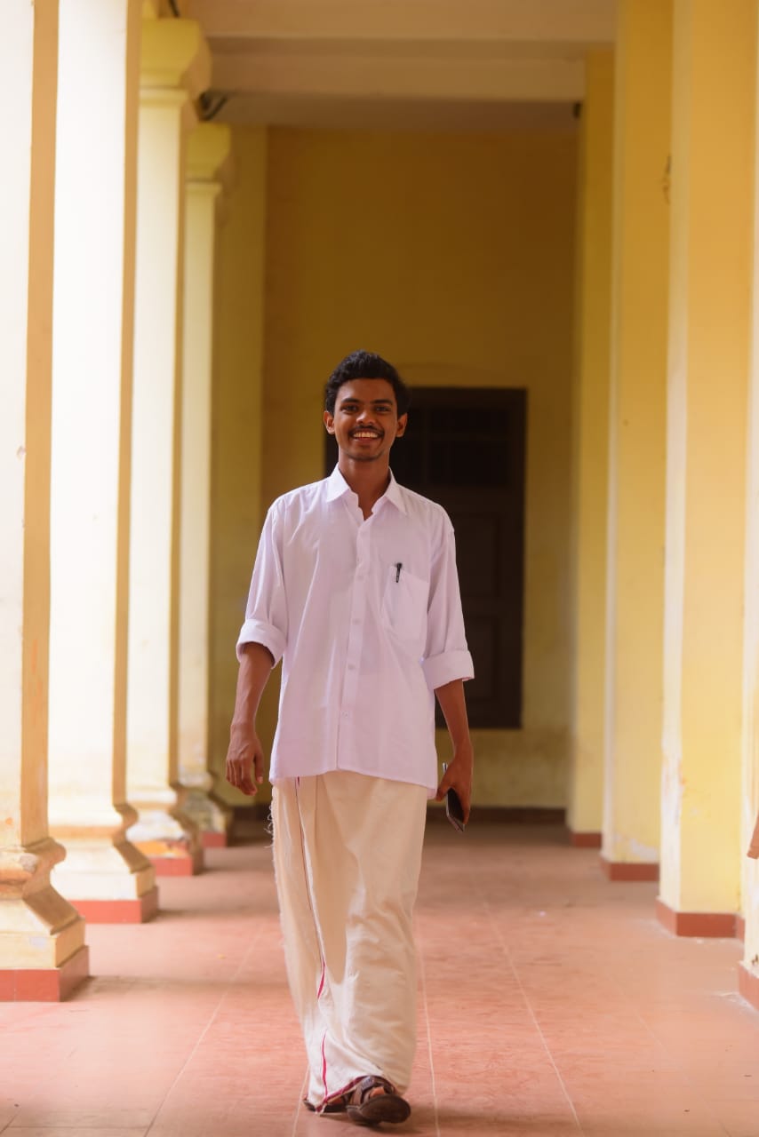  മഹാരാജാസിലും വട്ടവടയിലുമായിരുന്നു ചിത്രീകരണം