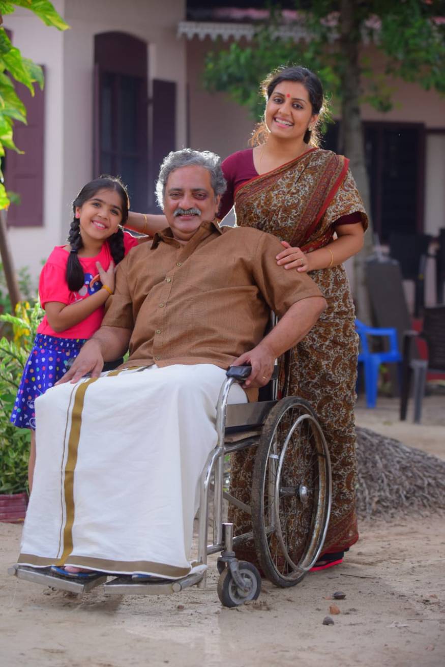  'നാൻ പെറ്റ മകൻ' ചിത്രത്തിന്റെ പോസ്റ്റർ ധനമന്ത്രി തോമസ് ഐസക് പ്രകാശനം ചെയ്‌തത്
