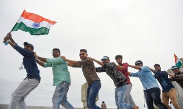 Chandrayaan 2: അഭിമാന നേട്ടം ആഘോഷമാക്കി ഇന്ത്യൻ ജനത