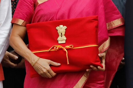 UNION BUDGET 2019: ബജറ്റിൽ വില കൂടുന്നവ, വില കുറയുന്നവ UNION BUDGET 2019: ബജറ്റിൽ വില കൂടുന്നവ, വില കുറയുന്നവ