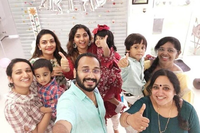  രണ്ടു വർഷങ്ങൾക്ക് മുൻപുള്ള മുക്തയുടെ മകളുടെ പിറന്നാൾ ആഘോഷവേളയിലെ ചിത്രം