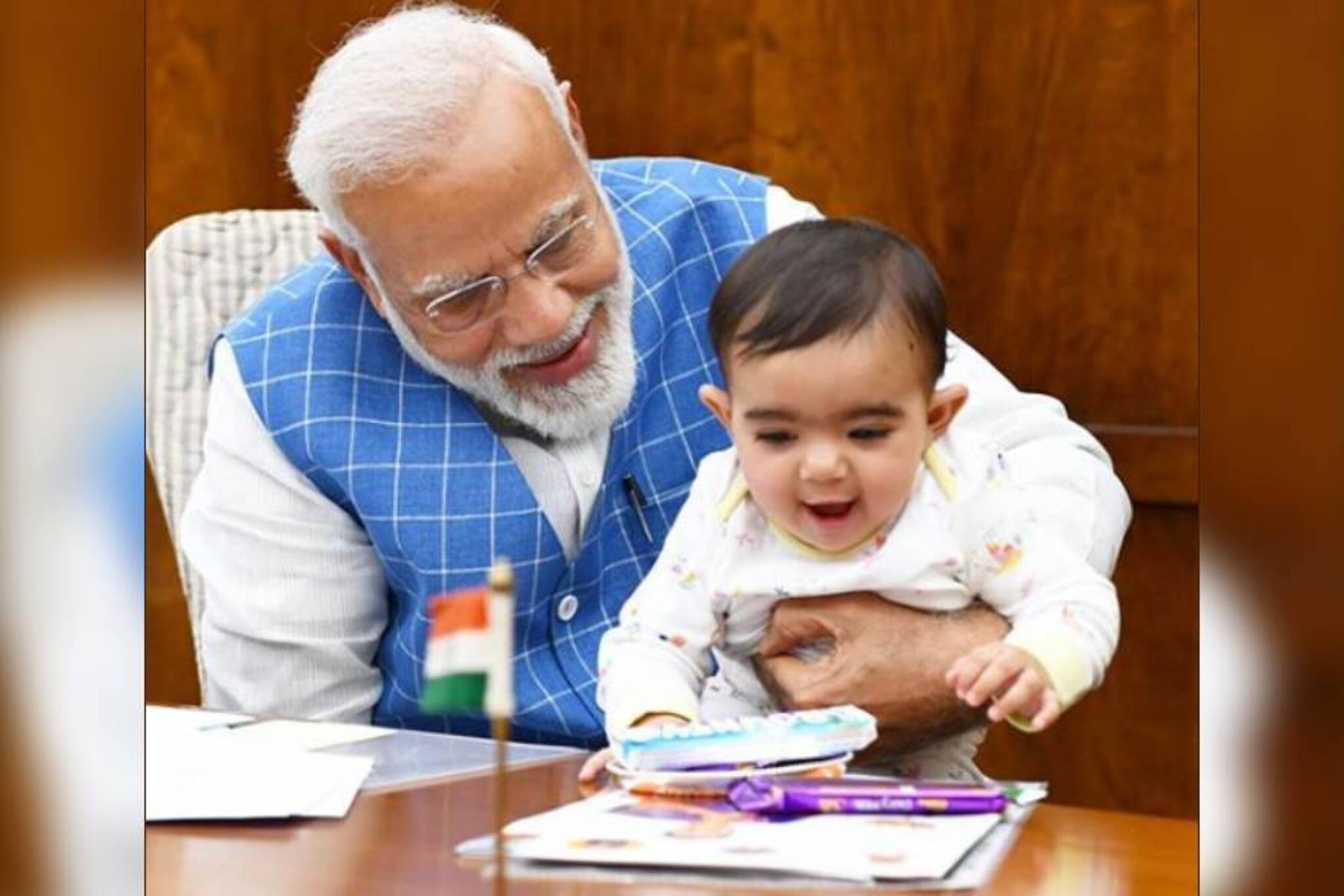 പ്രധാനമന്ത്രിയുടെ അതിഥി സോഷ്യൽ മീഡിയയിൽ താരം