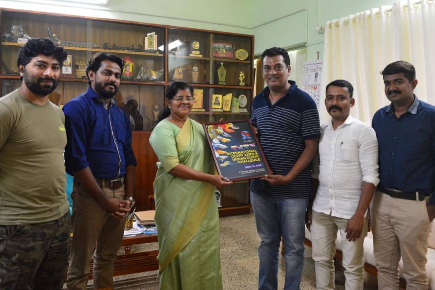 സെപ്റ്റംബര് 13നു ചെറായി സഹോദരന് അയ്യപ്പന് സ്മാരകത്തിലാണു പരിപാടി. ദേശീയതലത്തില് ആദ്യമായി നടക്കുന്ന ഗപ്പി മത്സരത്തിന്റെ പോസ്റ്റര് പ്രകാശനം ഫിഷറീസ് മന്ത്രി ജെ.മേഴ്സിക്കുട്ടിയമ്മ നിര്വഹിച്ചു സെപ്റ്റംബര് 13നു ചെറായി സഹോദരന് അയ്യപ്പന് സ്മാരകത്തിലാണു പരിപാടി. ദേശീയതലത്തില് ആദ്യമായി നടക്കുന്ന ഗപ്പി മത്സരത്തിന്റെ പോസ്റ്റര് പ്രകാശനം ഫിഷറീസ് മന്ത്രി ജെ.മേഴ്സിക്കുട്ടിയമ്മ നിര്വഹിച്ചു