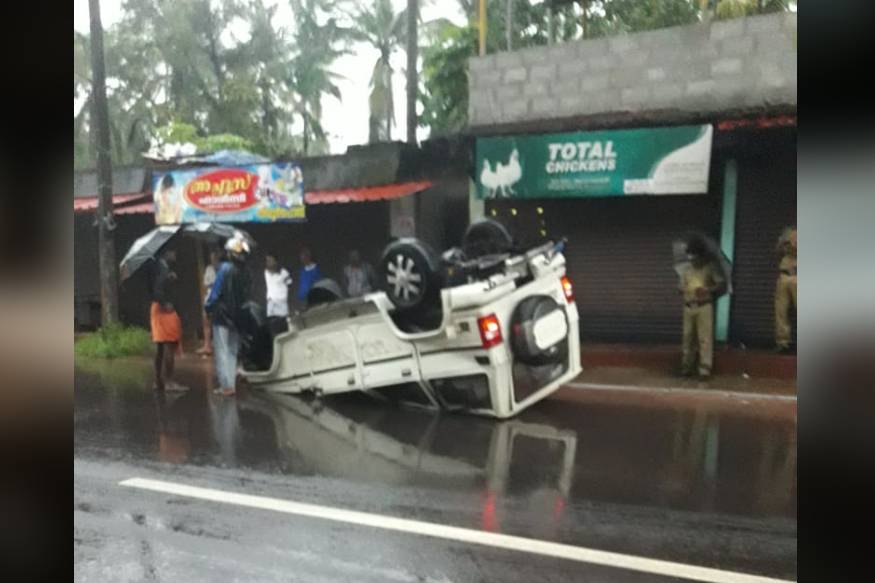 പുലർച്ചെ അഞ്ച് മണിയോടെ തലശ്ശേരി ആറാം മൈലിൽ വച്ചാണ് വത്സൻ തില്ലങ്കേരി സഞ്ചരിച്ച വാഹനം അപകടത്തിൽപ്പെട്ടത്. പുലർച്ചെ അഞ്ച് മണിയോടെ തലശ്ശേരി ആറാം മൈലിൽ വച്ചാണ് വത്സൻ തില്ലങ്കേരി സഞ്ചരിച്ച വാഹനം അപകടത്തിൽപ്പെട്ടത്.