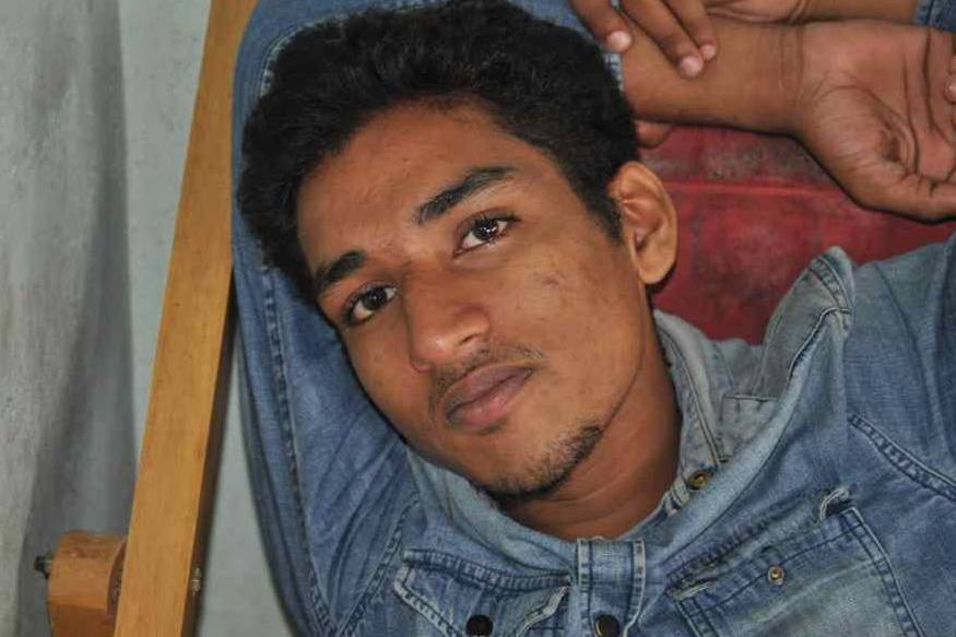 കൊല്ലം കൊട്ടാരക്കരയില് ബൈക്ക് നിയന്ത്രണം വിട്ടു മറിഞ്ഞു പ്ലസ് ടു വിദ്യാര്ഥി മരിച്ചു. അപകടത്തില് രണ്ടു വഴിയാത്രക്കാര്ക്ക് പരിക്കേറ്റു കൊല്ലം കൊട്ടാരക്കരയില് ബൈക്ക് നിയന്ത്രണം വിട്ടു മറിഞ്ഞു പ്ലസ് ടു വിദ്യാര്ഥി മരിച്ചു. അപകടത്തില് രണ്ടു വഴിയാത്രക്കാര്ക്ക് പരിക്കേറ്റു
